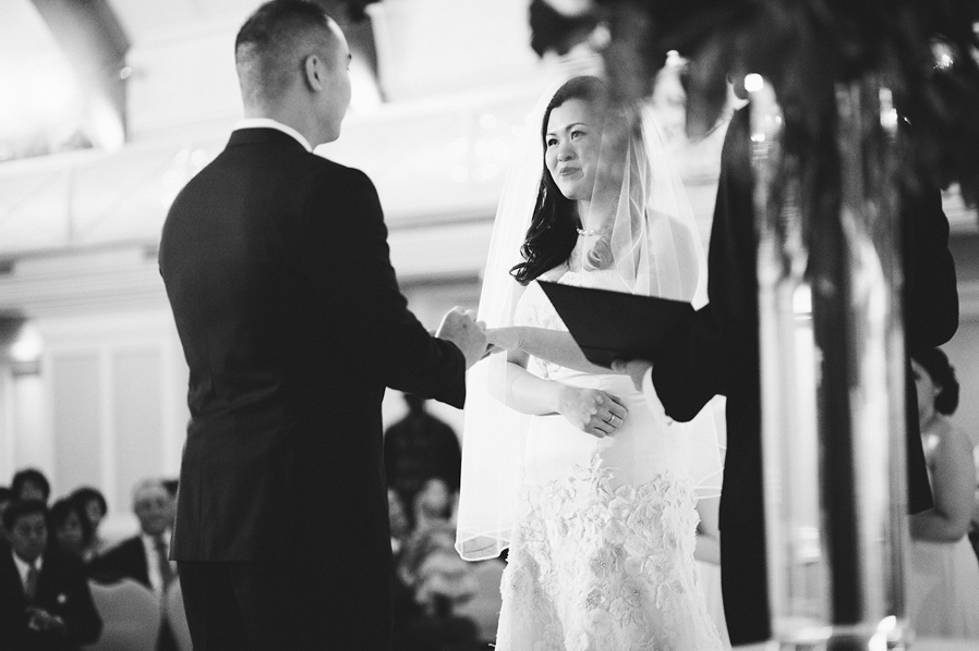 joyce&william_jw_marriott_fine_art_wedding_blog-1091