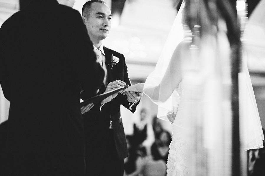 joyce&william_jw_marriott_fine_art_wedding_blog-1092