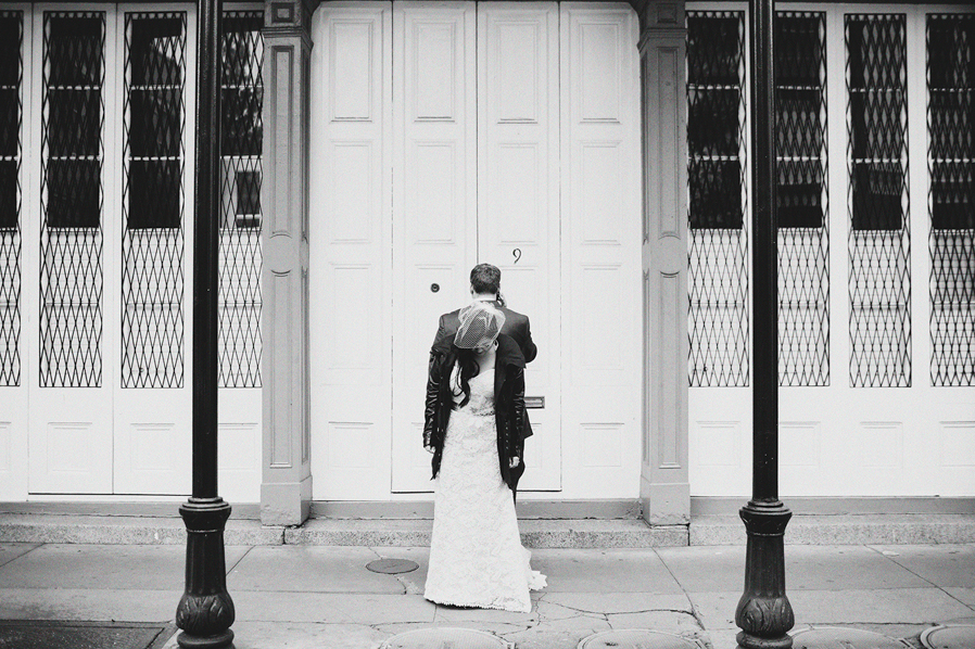 erin&ben_new_orleans_beauregard-keyes_house_second_line_galvez_fine_art_wedding_blog-1037