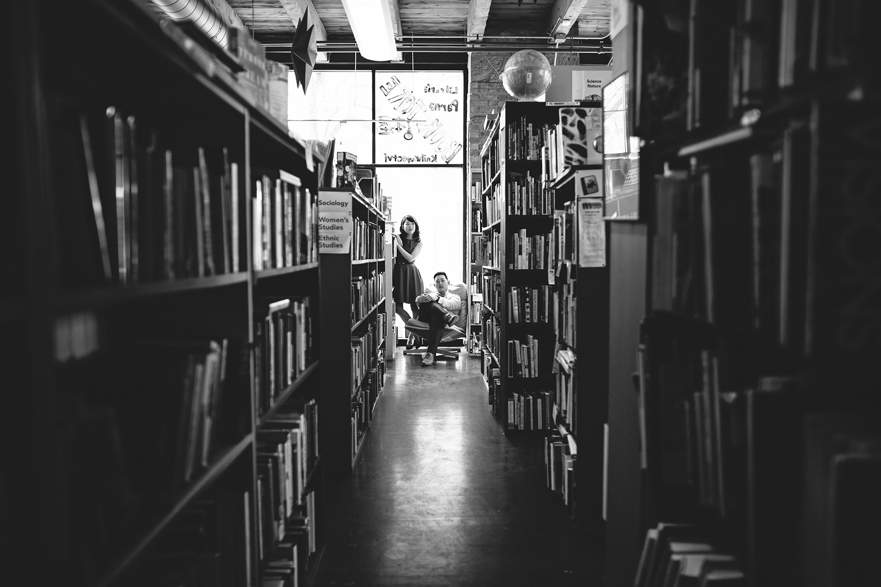 charlotte&tim_engagement_openbook_haroldwashington_blog-1027