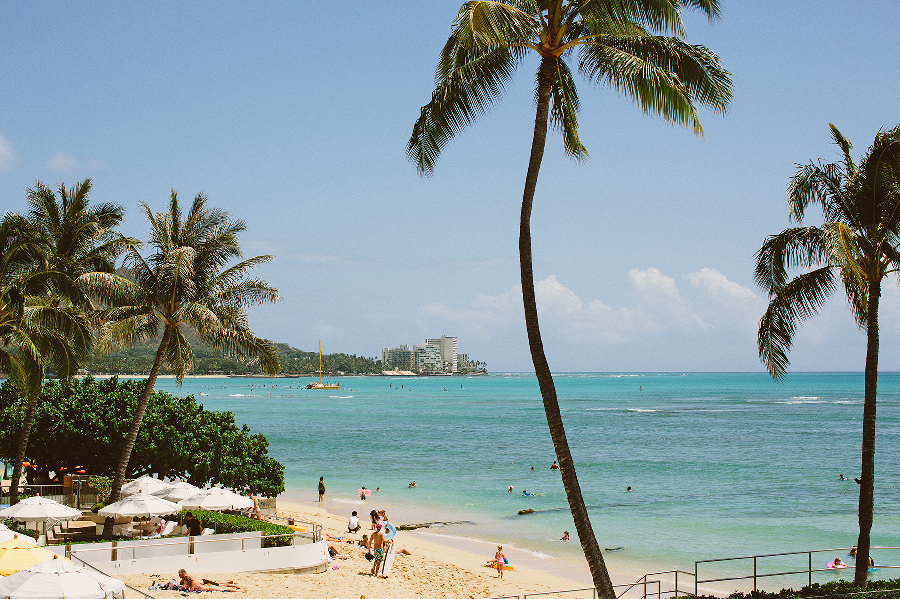 Jen&Brandon_halekulani_honolulu_hawaii_fine_art_wedding_blog-1030