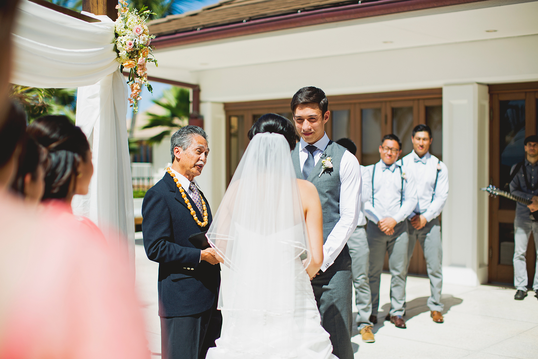 Jen&Brandon_halekulani_honolulu_hawaii_fine_art_wedding_blog-1044