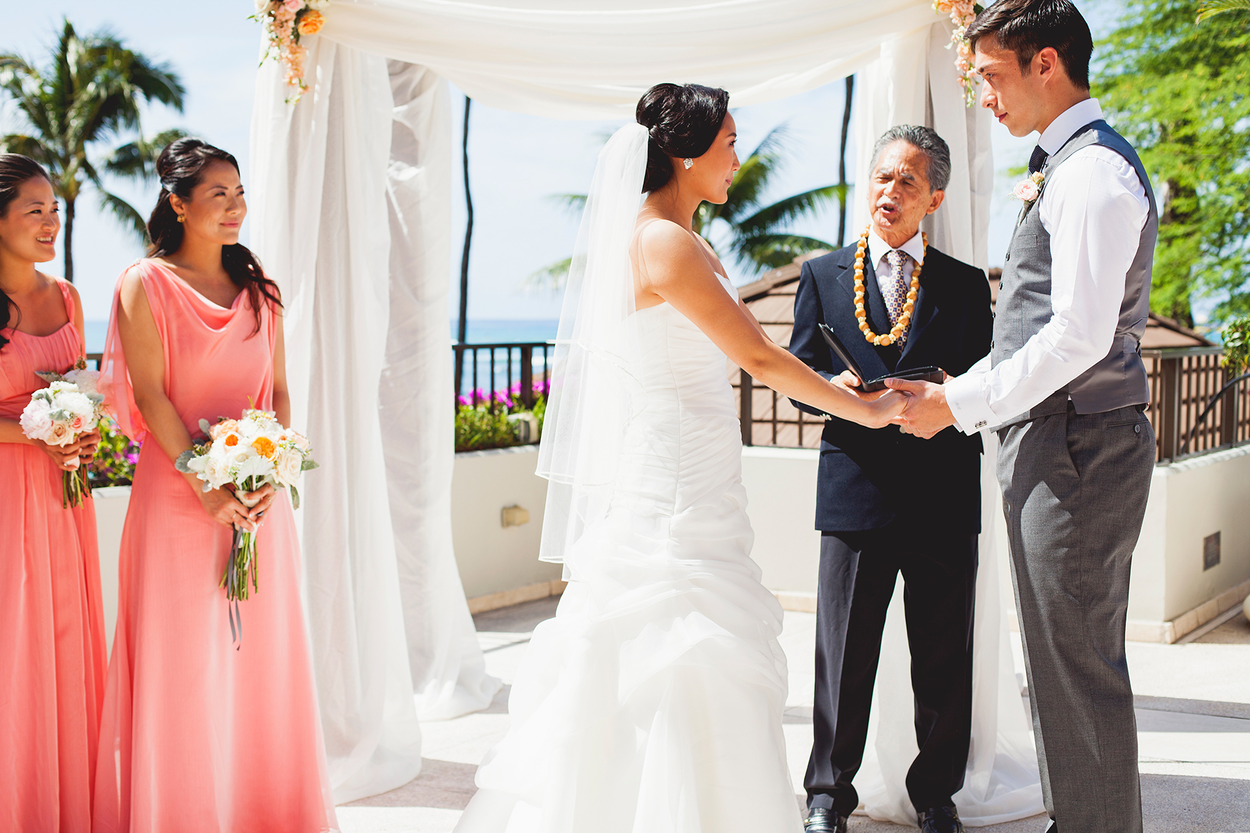 Jen&Brandon_halekulani_honolulu_hawaii_fine_art_wedding_blog-1046