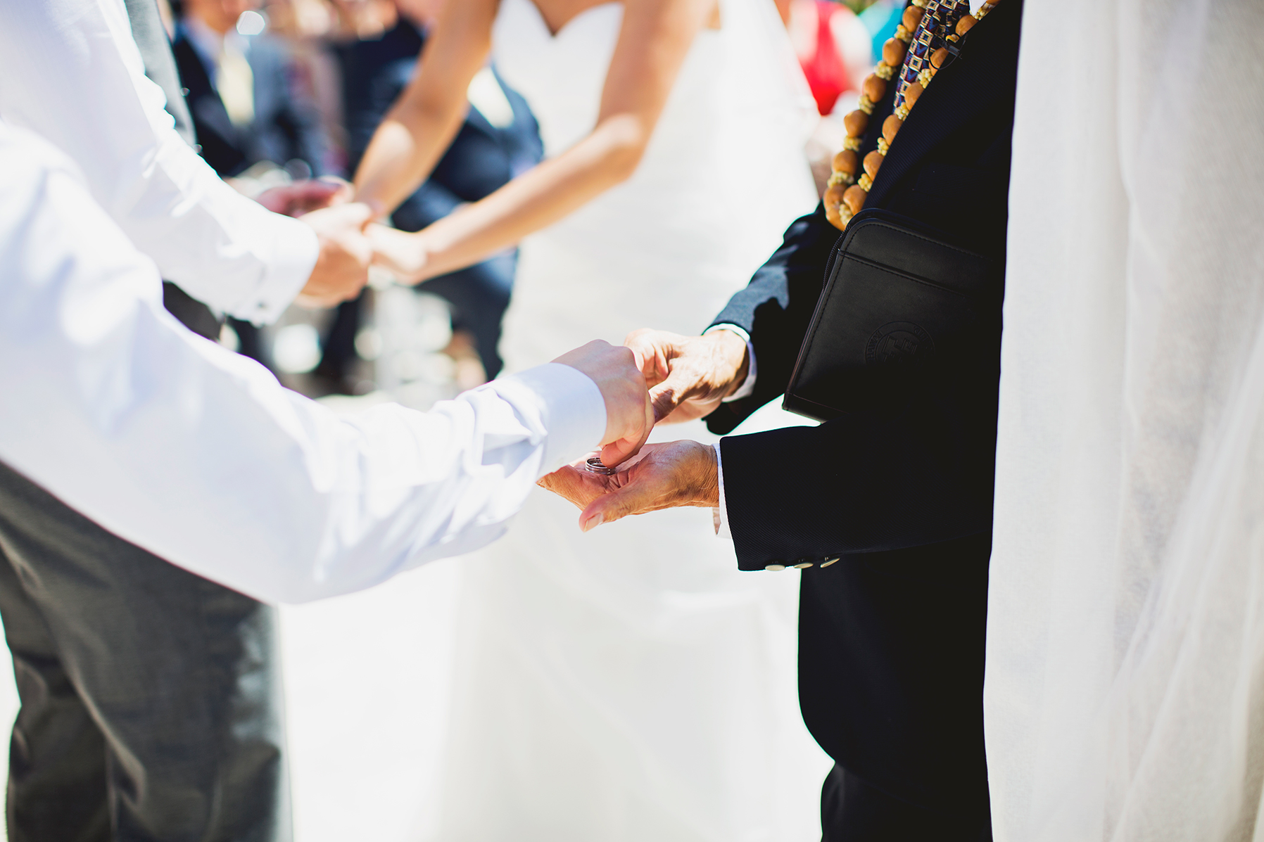 Jen&Brandon_halekulani_honolulu_hawaii_fine_art_wedding_blog-1054