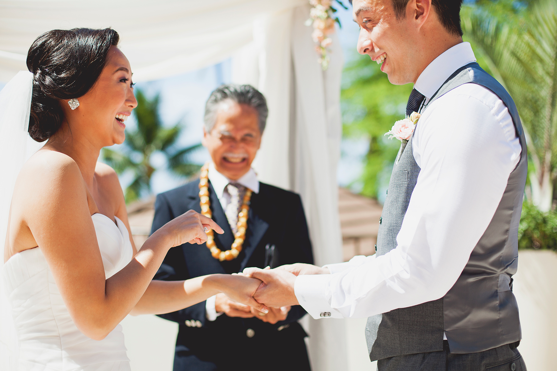 Jen&Brandon_halekulani_honolulu_hawaii_fine_art_wedding_blog-1056