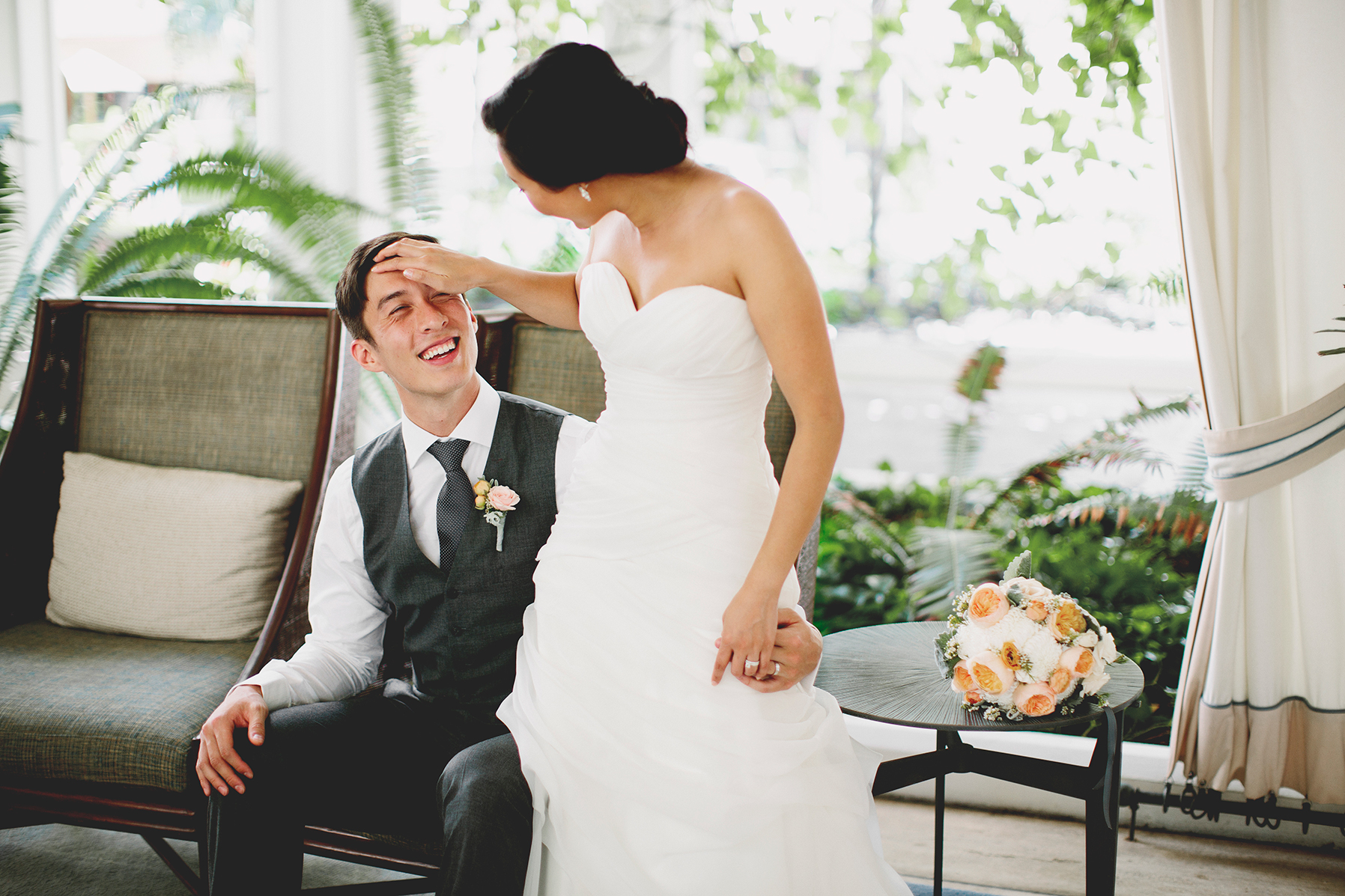 Jen&Brandon_halekulani_honolulu_hawaii_fine_art_wedding_blog-1093