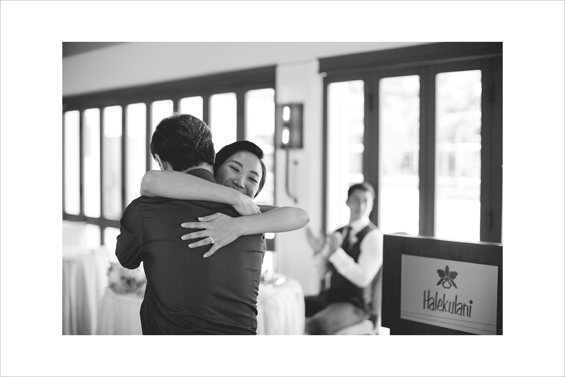 Jen&Brandon_halekulani_honolulu_hawaii_fine_art_wedding_blog-1143