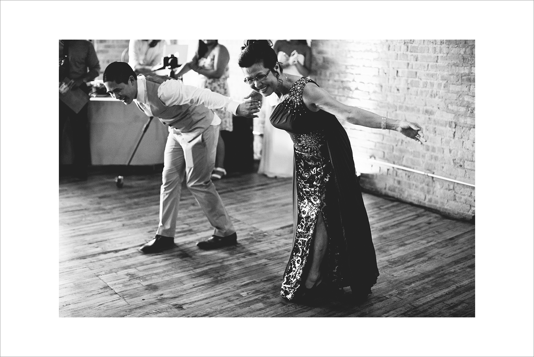 gephine&jason_wedding_lacuna_lofts_chicago_blog-1121