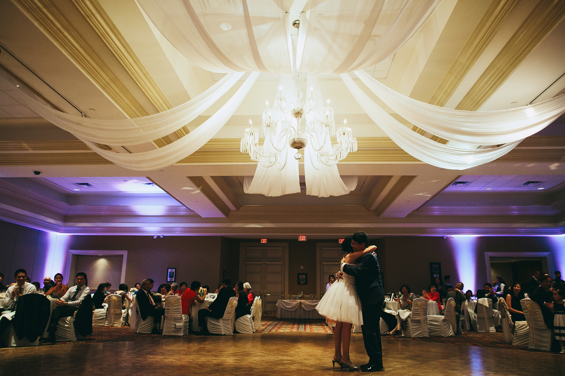Jeni&Vic_bolingbrook_golf_club_wedding-1136