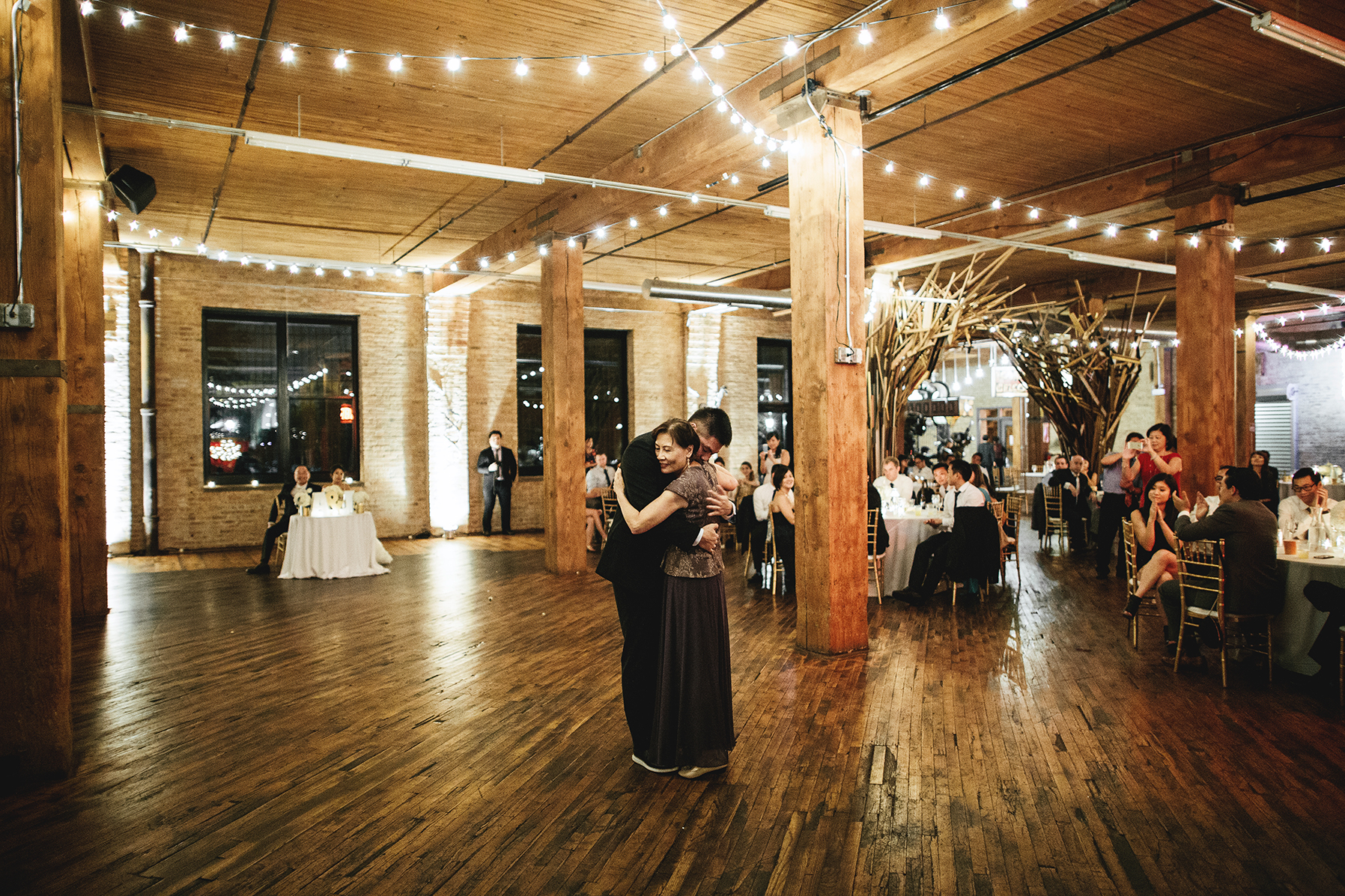 Jessica&Alex_Lacuna_Lofts_Headquarters_Chicago_wedding-1161