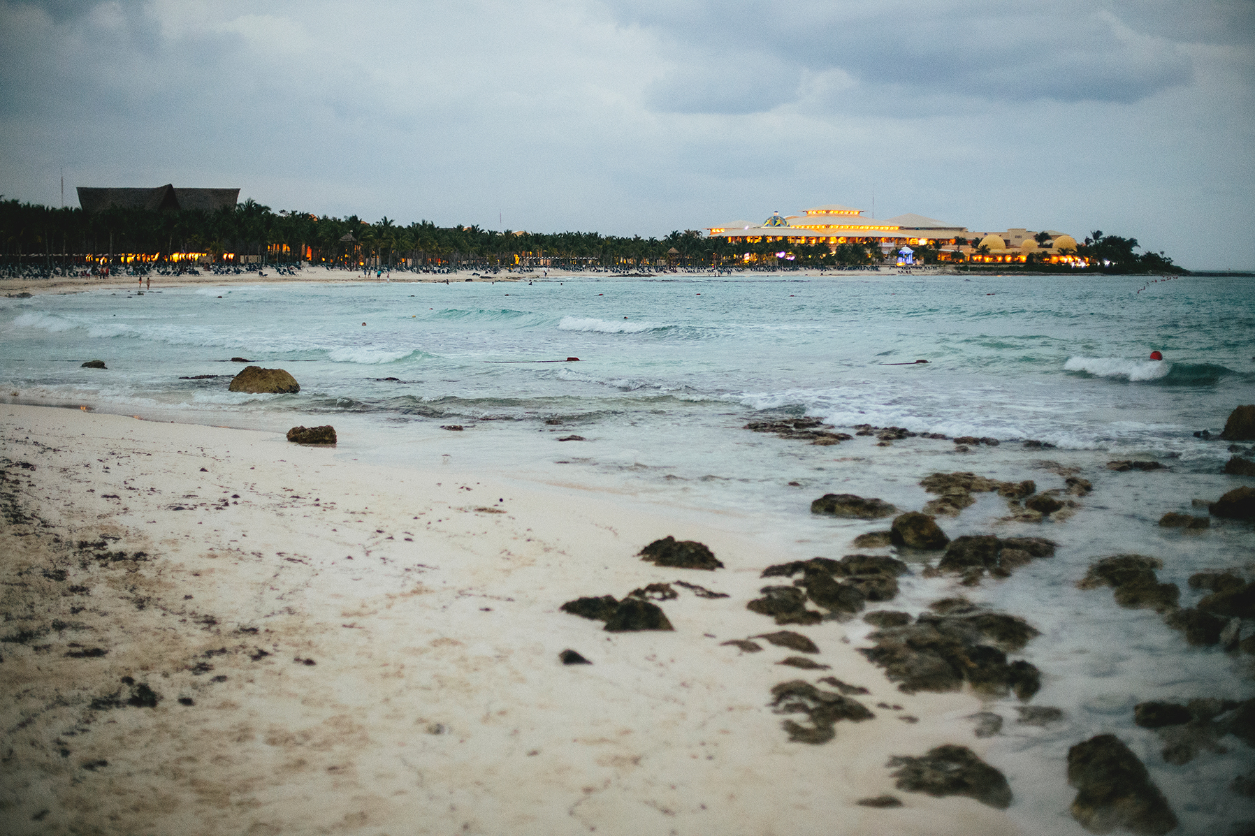 jenn&dwight_barcelo_playa_del_carmen_wedding-1096