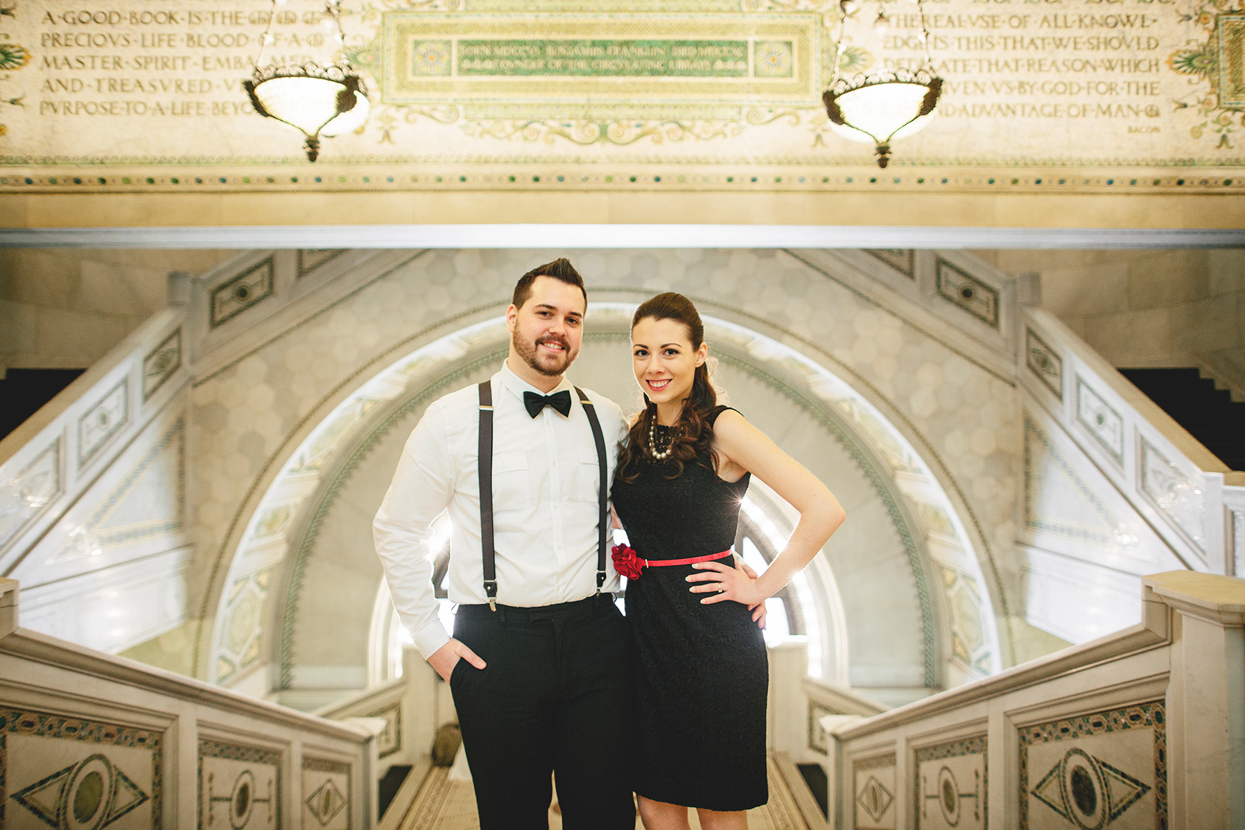 danielle&rob_chicago_cultural_center_ada_street_engagement_session-1003