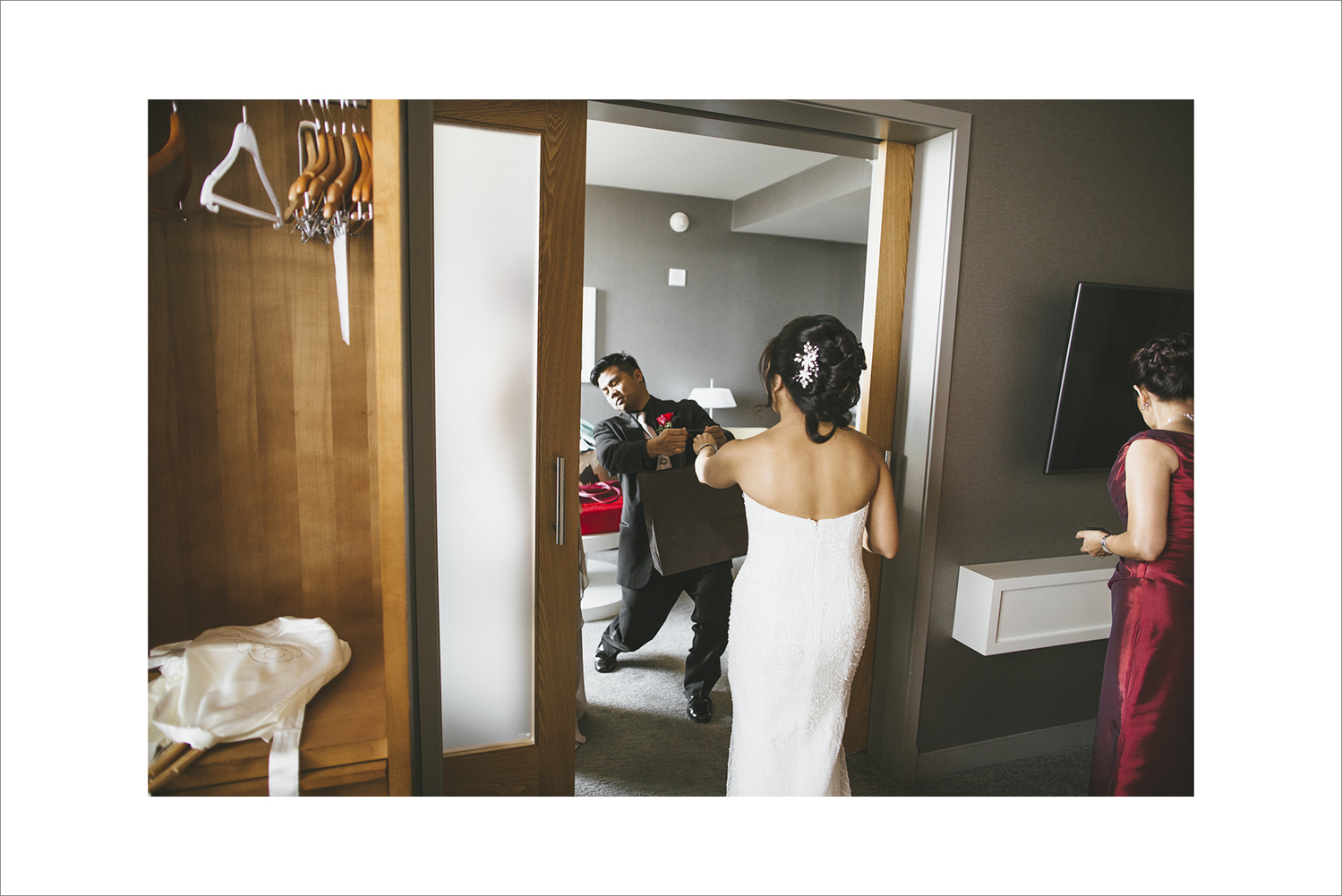 MARYLOU&JOSHUA_LOEWS_CHICAGO_ST_HYACINTH-1012