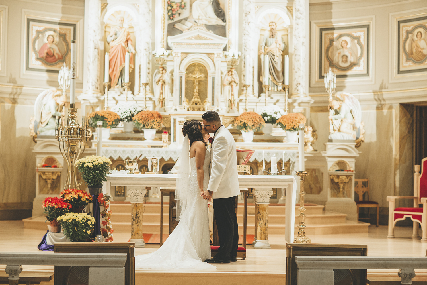 MARYLOU&JOSHUA_LOEWS_CHICAGO_ST_HYACINTH-1109