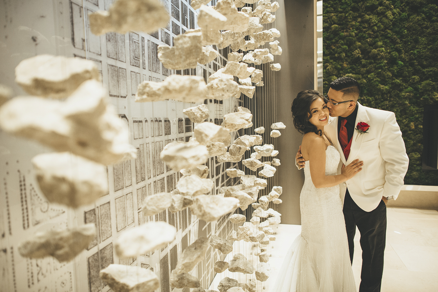 MARYLOU&JOSHUA_LOEWS_CHICAGO_ST_HYACINTH-1129
