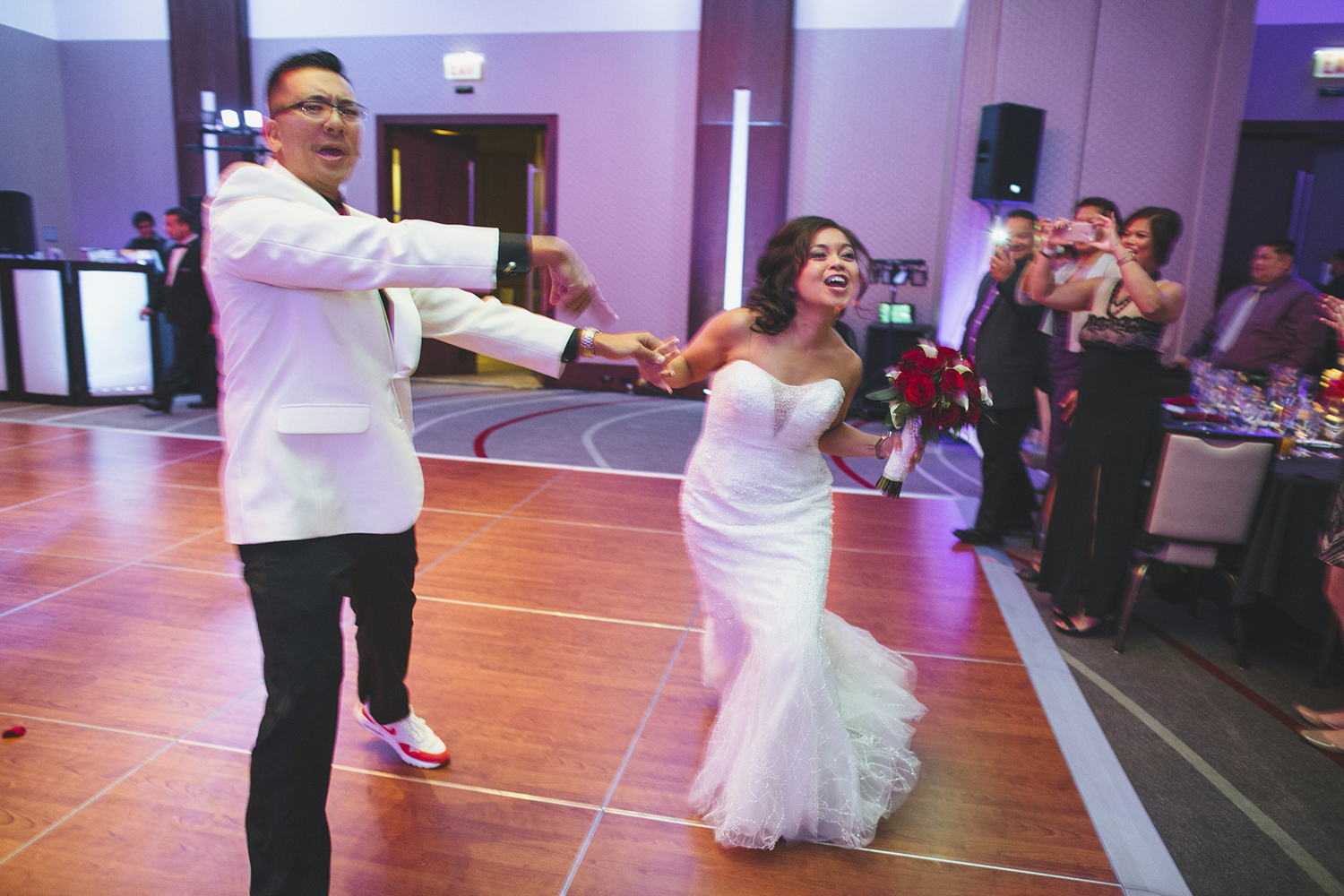 MARYLOU&JOSHUA_LOEWS_CHICAGO_ST_HYACINTH-1146