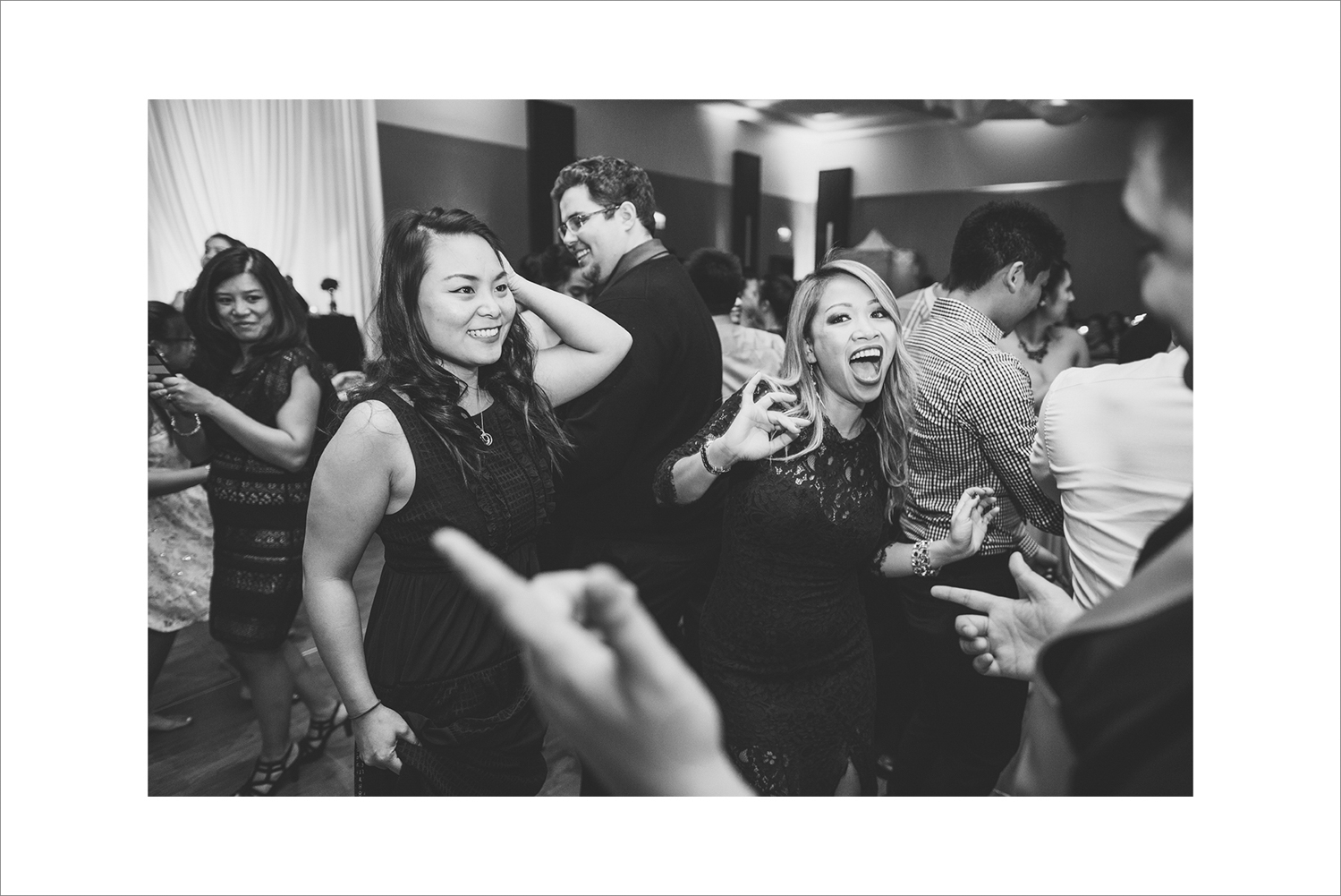 MARYLOU&JOSHUA_LOEWS_CHICAGO_ST_HYACINTH-1178