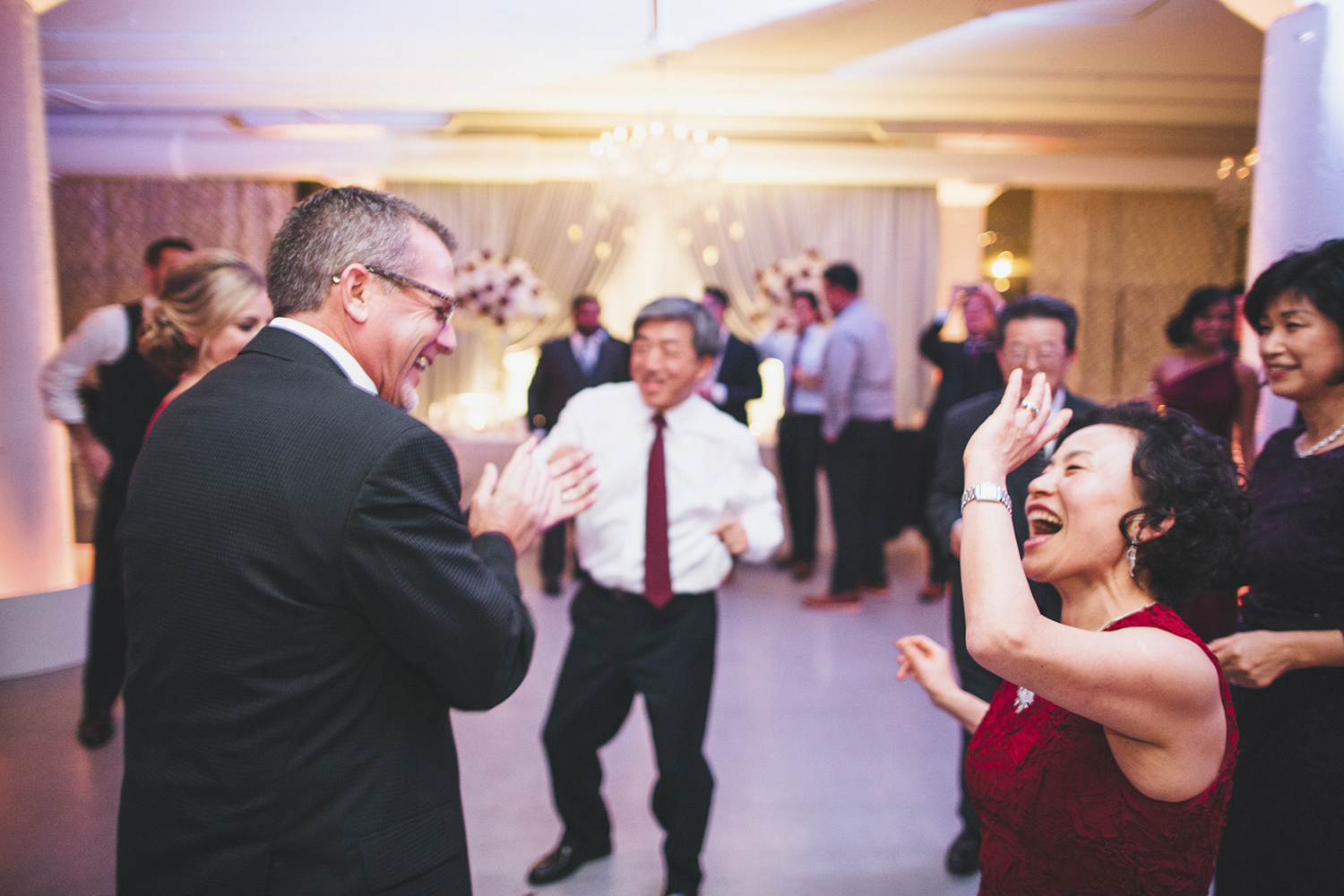 AMBER&EARL_WEDDING_ROOM1520-1117