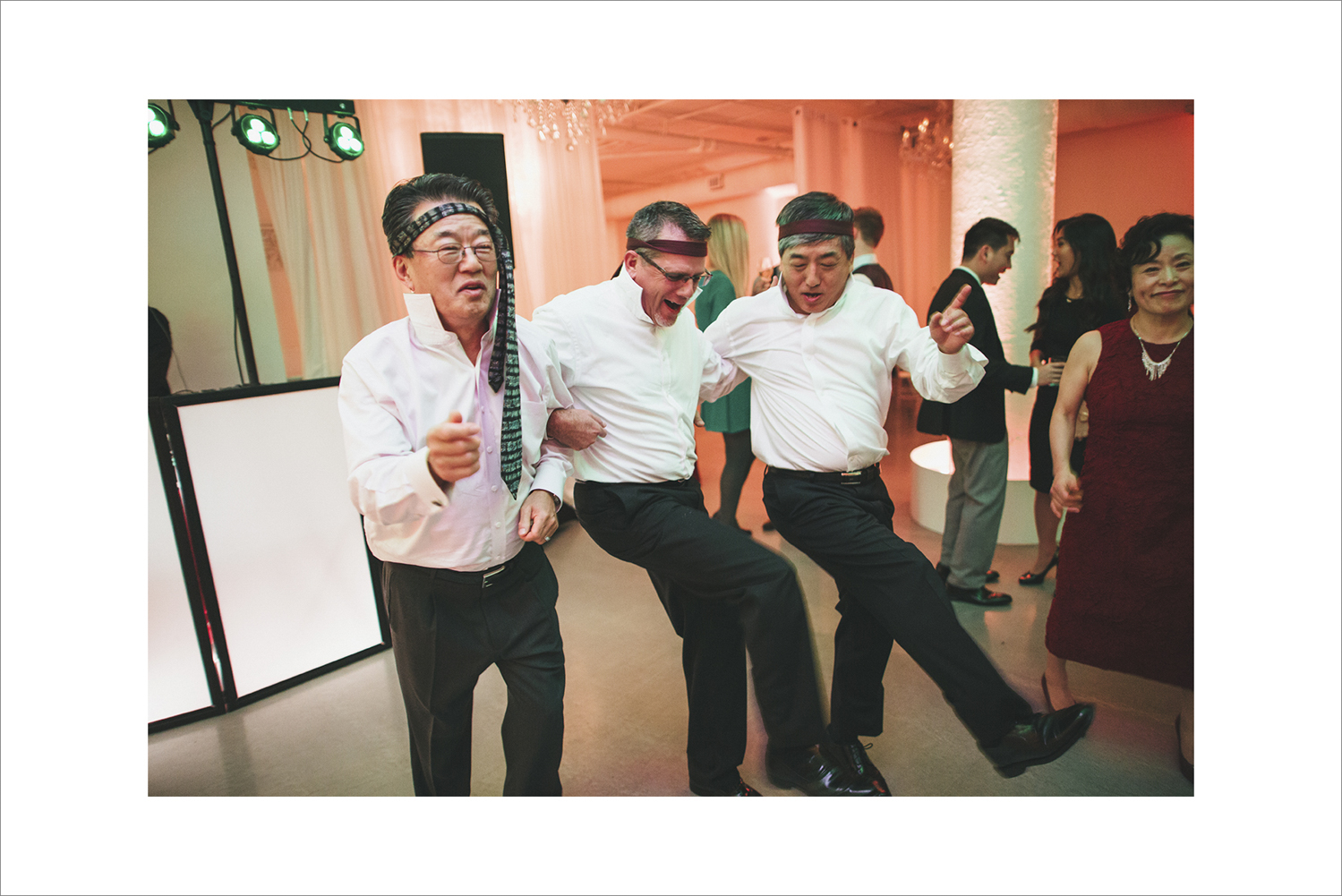 AMBER&EARL_WEDDING_ROOM1520-1122