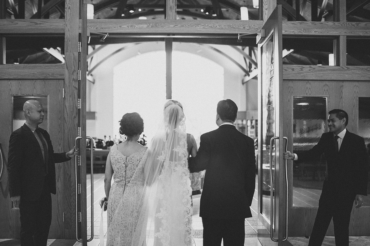 ellyn_carlo_independence_grove_forest_preserve_wedding-4052