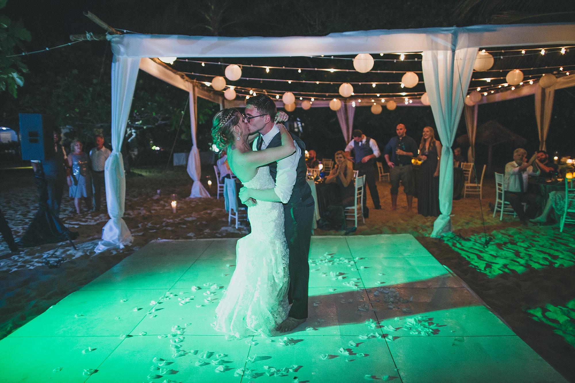 joslyn&brandon_jamaica_inn_wedding-1127