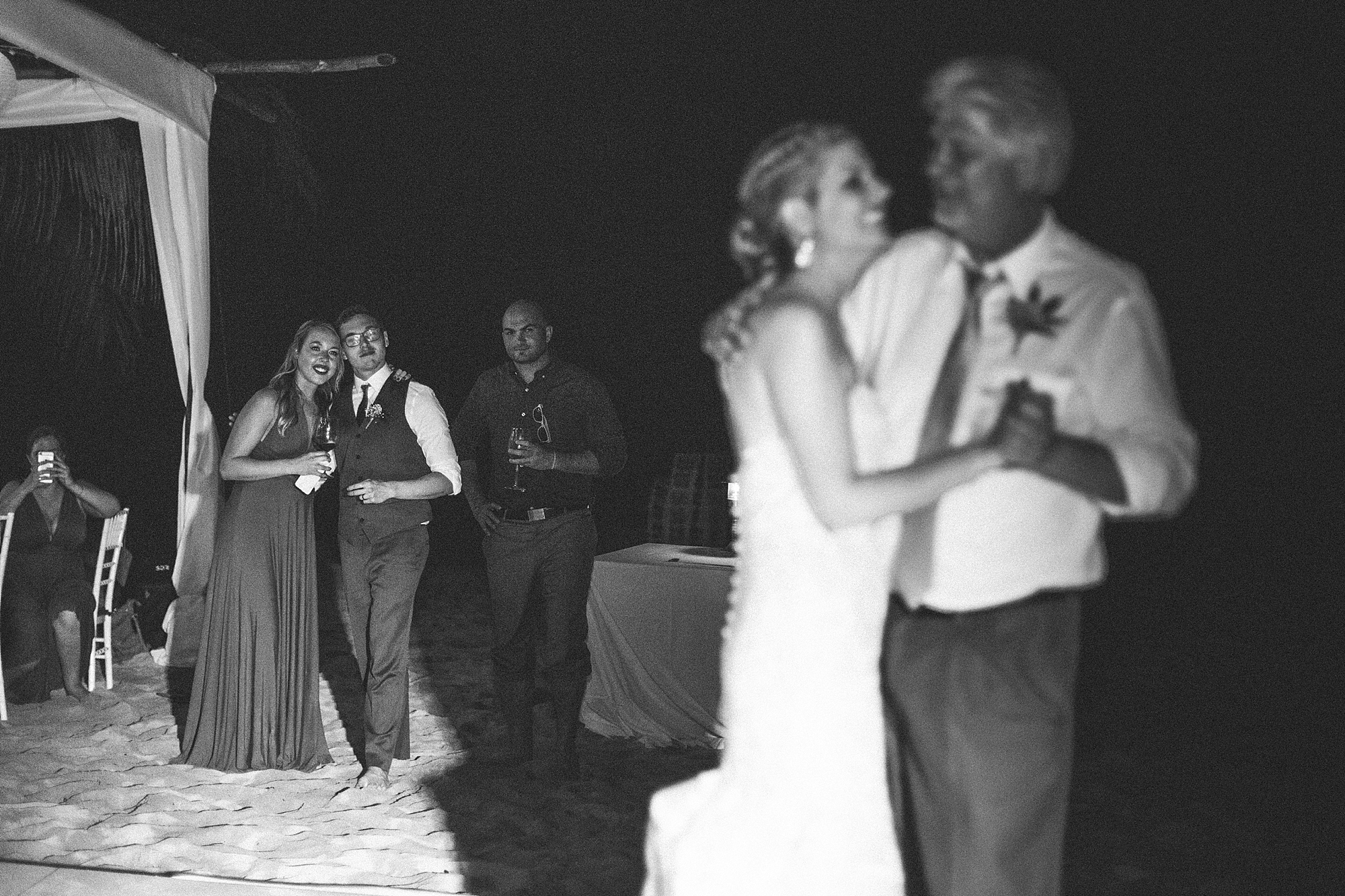 joslyn&brandon_jamaica_inn_wedding-1129