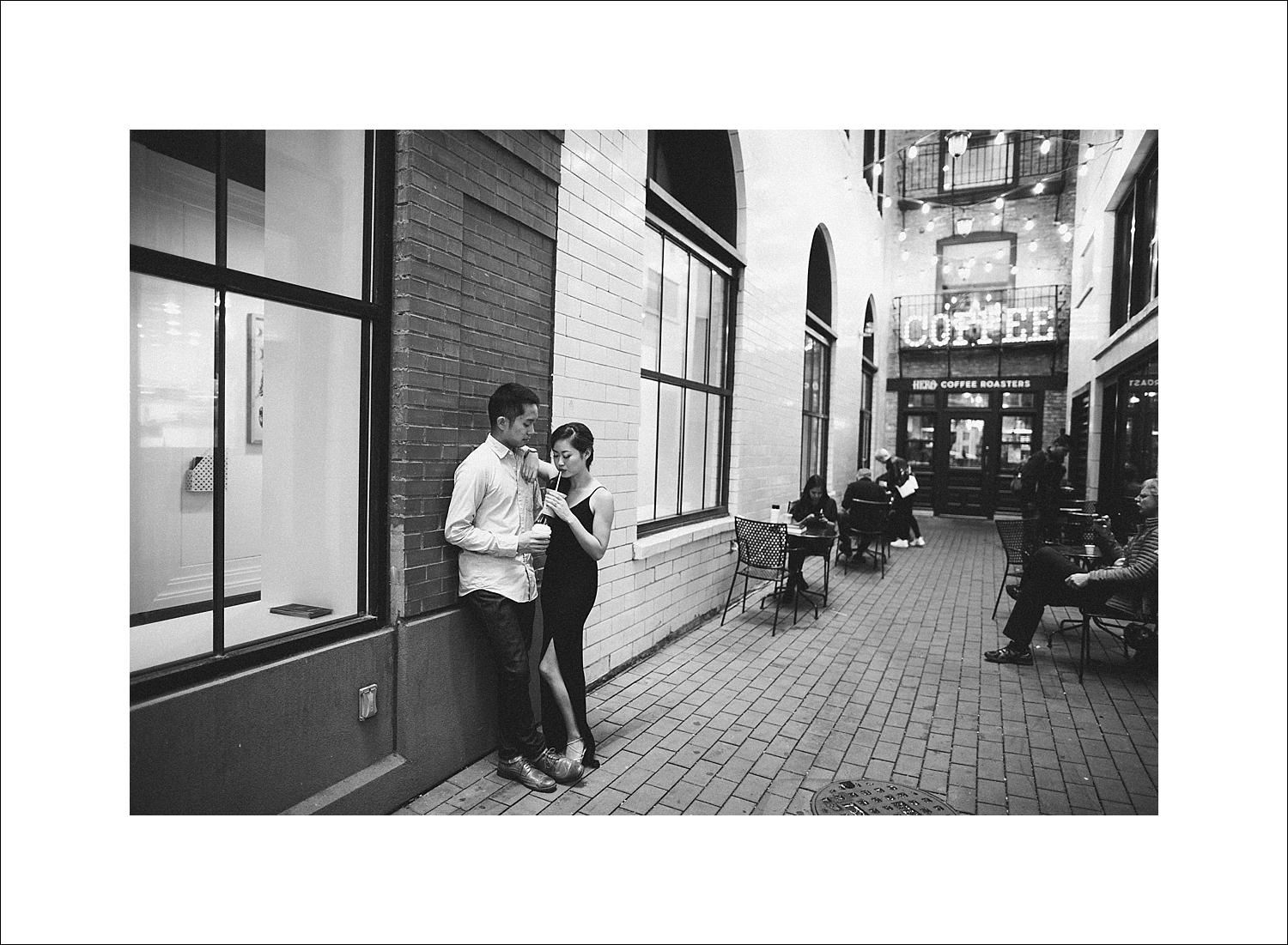 vivianne&timme_south_loop_hero_coffee_bar_engagement_blog-1018