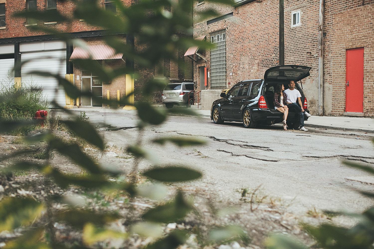 vivianne&timme_south_loop_hero_coffee_bar_engagement_blog-1019