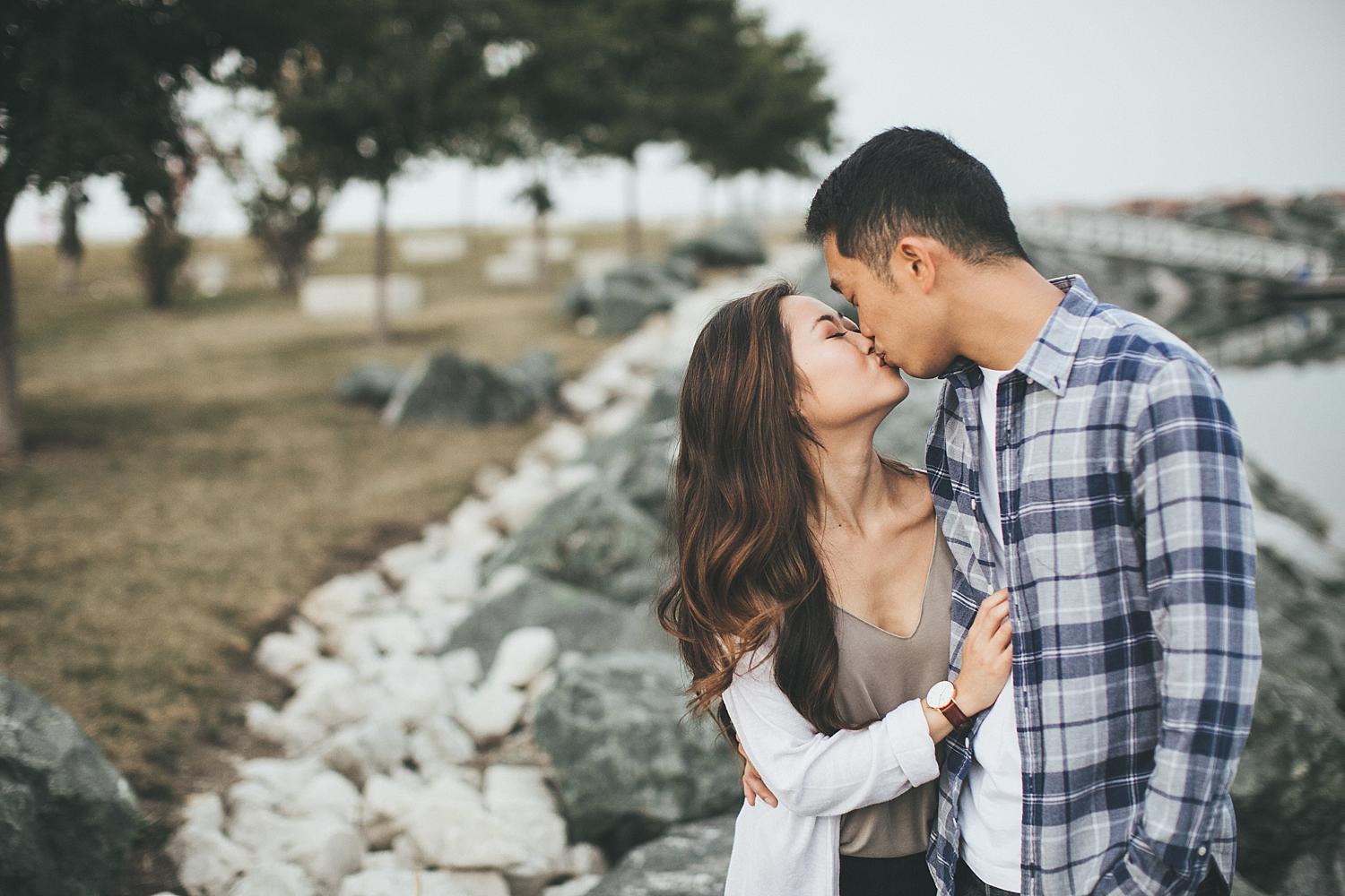 vivianne&timme_south_loop_hero_coffee_bar_engagement_blog-1027