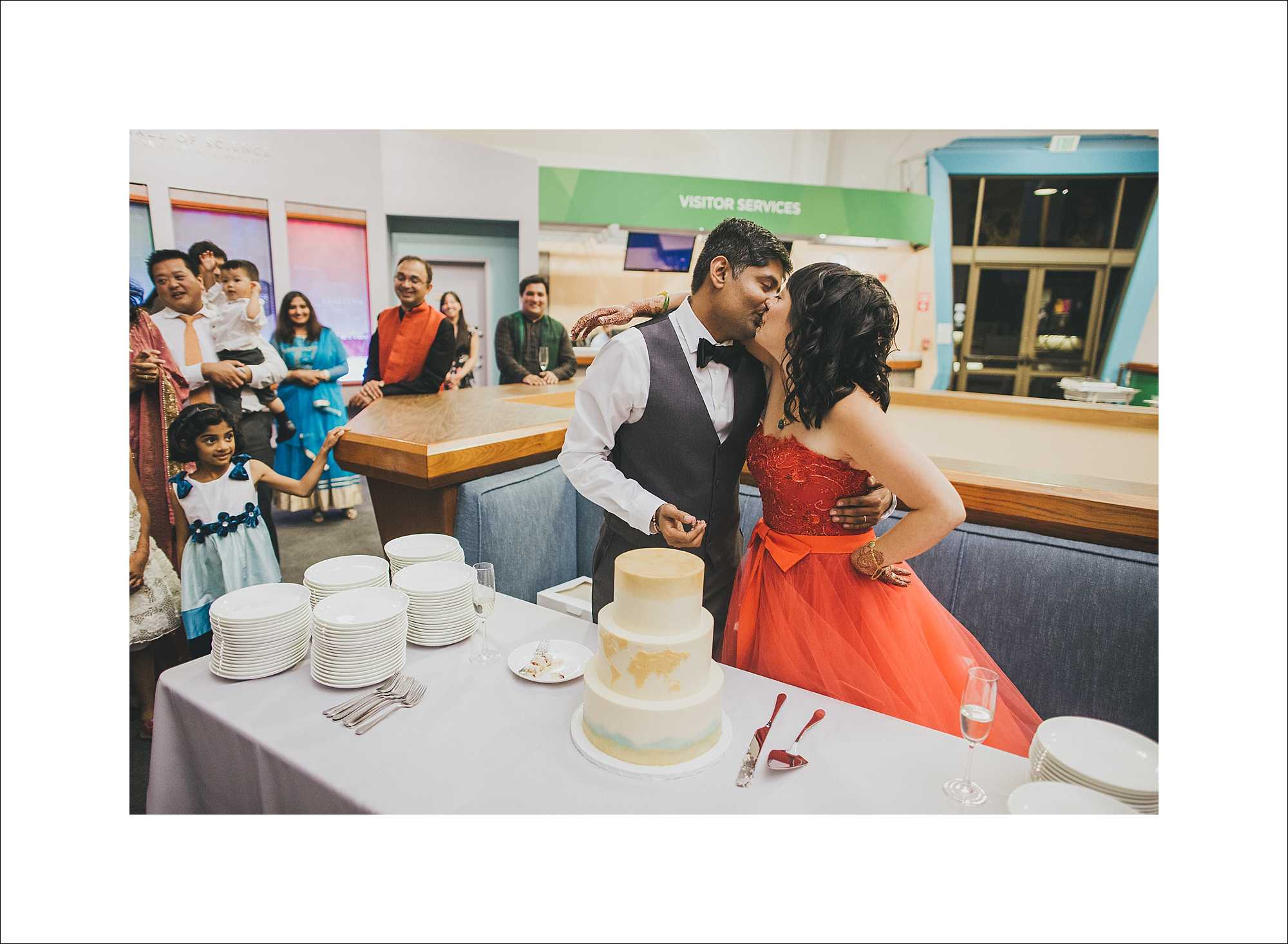 theresa&hemant_lawrence_hall_of_sciences_wedding_feature-1170