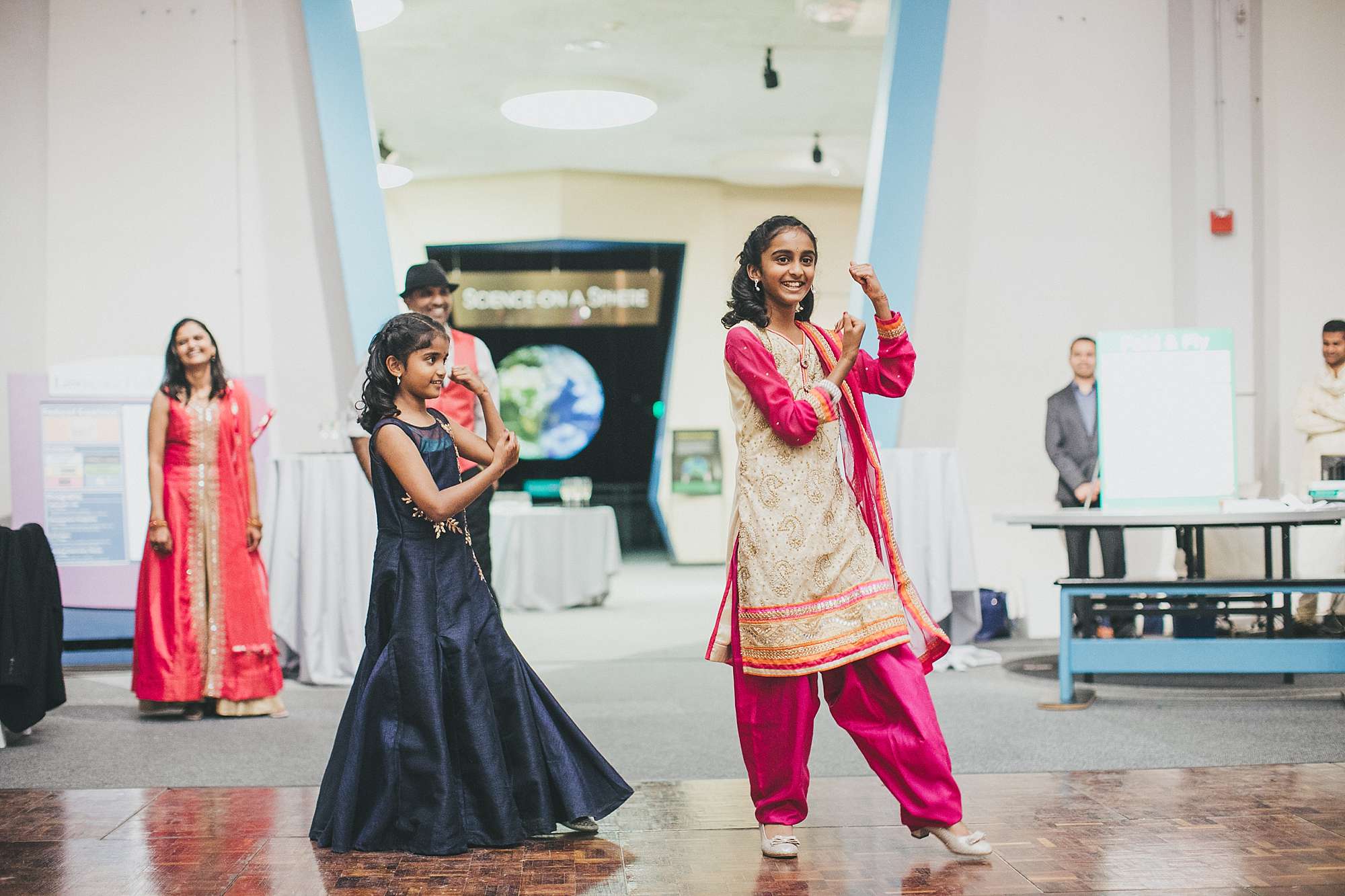 theresa&hemant_lawrence_hall_of_sciences_wedding_feature-1172