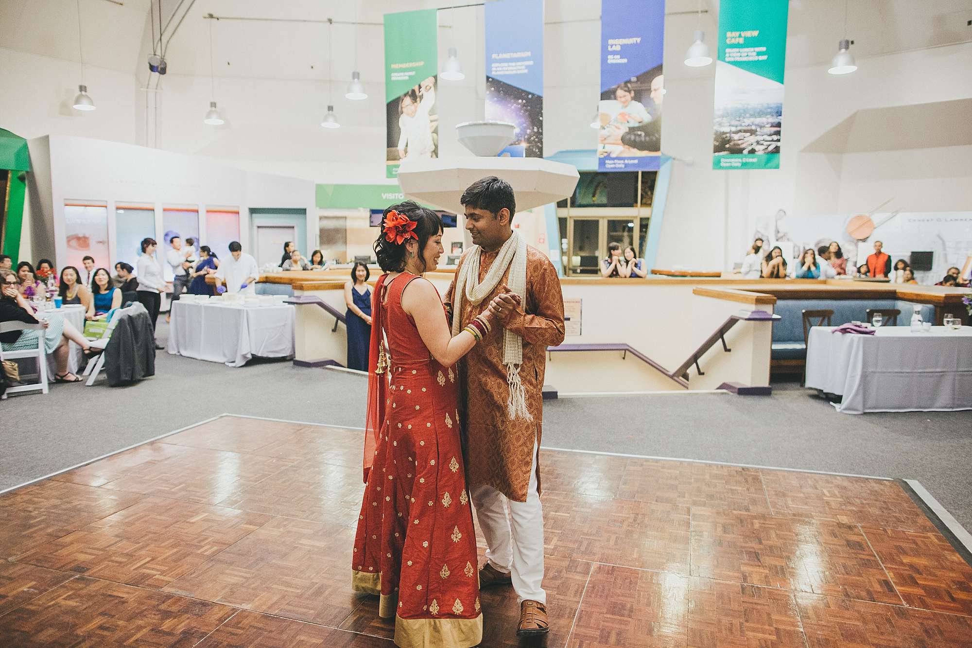 theresa&hemant_lawrence_hall_of_sciences_wedding_feature-1185