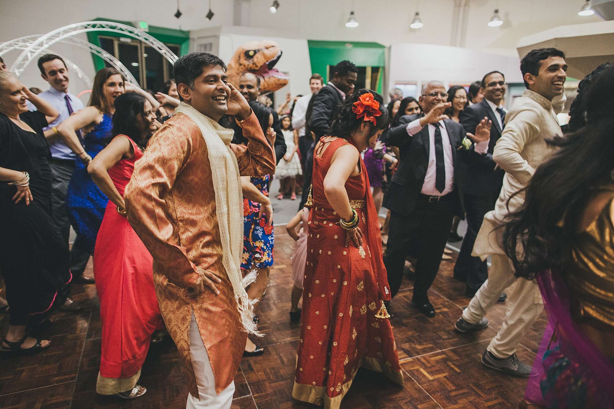 theresa&hemant_lawrence_hall_of_sciences_wedding_feature-1204