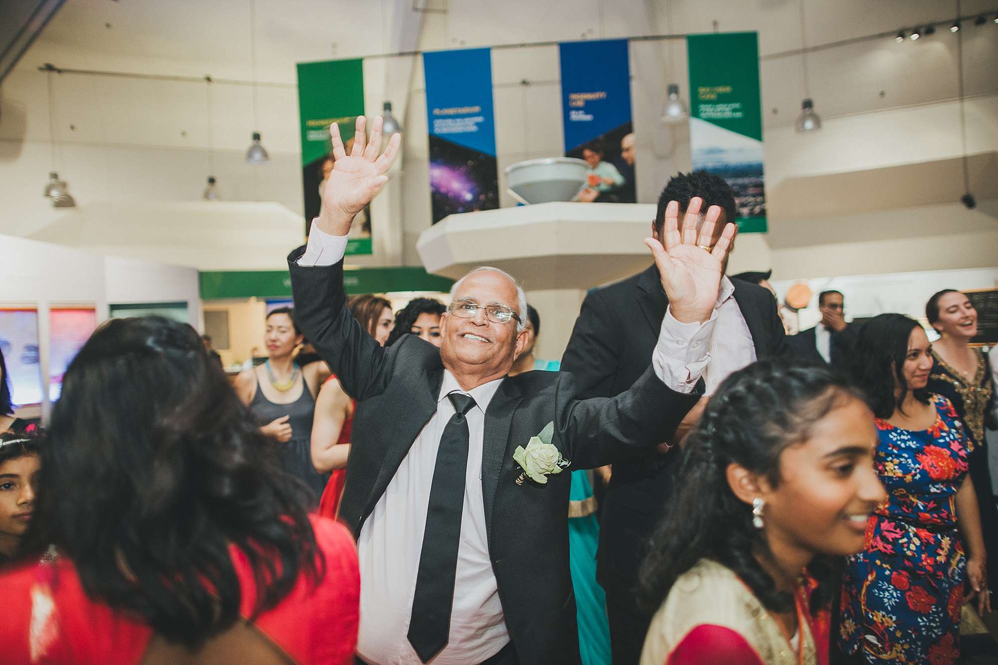 theresa&hemant_lawrence_hall_of_sciences_wedding_feature-1209