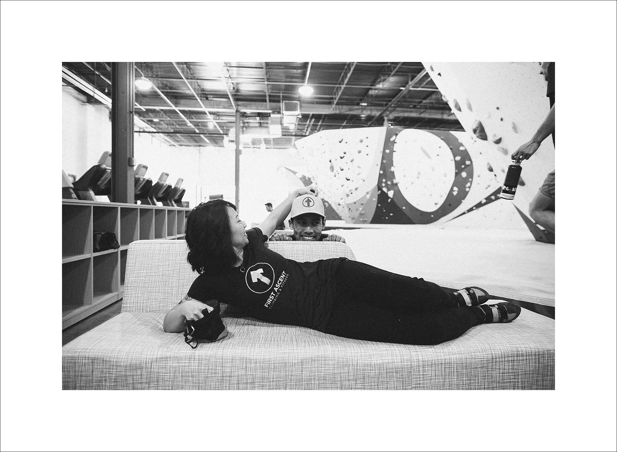 susie&brian_first_ascent_climbing_galerie_f_Illinois_Centennial_Monument-1001